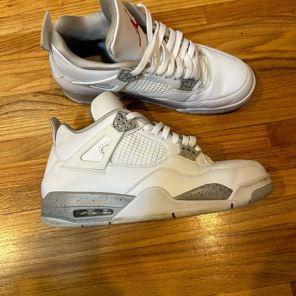 Jordan 4